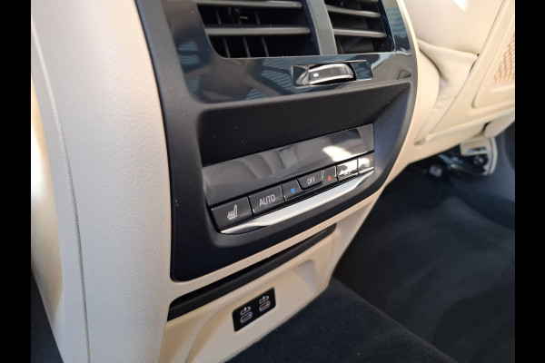 BMW X3 xDrive30e Sport Line Plug in Hybrid PHEV | Lederen Sportstoelen Memory & Ventilatie | Trekhaak af Fabriek | LED Koplampen Adaptief | Apple Carplay | Head Up | Navigatie | Sfeerverlichting |