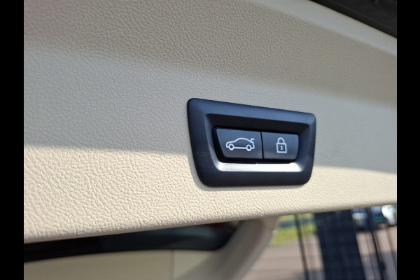 BMW X3 xDrive30e Sport Line Plug in Hybrid PHEV | Lederen Sportstoelen Memory & Ventilatie | Trekhaak af Fabriek | LED Koplampen Adaptief | Apple Carplay | Head Up | Navigatie | Sfeerverlichting |