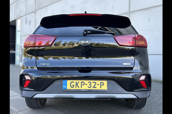 Kia Niro 1.6 GDi PHEV DynamicPlusLine Automaat | Leder | Schuif-/Kanteldak | Camera | Navi | Stuur-/Stoelverwarming | Key-Less | 16” Velgen | Clima | Apple CarPlay/Android Auto | PDC | Cruise | LED |