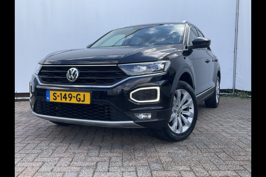 Volkswagen T-Roc 1.5 TSI Sport Business Automaat Trekhaak Adap.cruise Elek.klep Stoel-stuurverw.