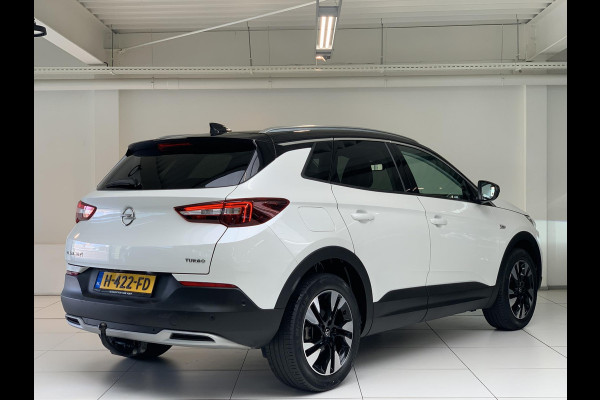 Opel Grandland X 1.2 Turbo Ultimate | Trekhaak | Navigatie | 360° Camera | Stoelverwarming/Stuurverwarming | Apple Carplay/Android Auto |