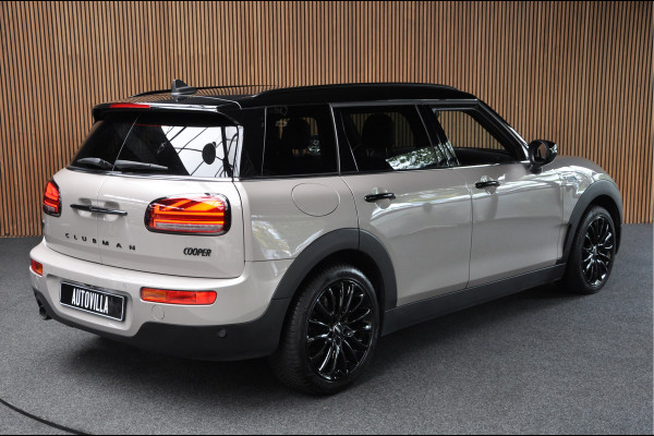 MINI Clubman 1.5 Cooper Navi Leer Camera PDC Carplay Keyless 17" LM velgen Zwarte binnenhemel Stoelverwarming Sportstoelen LED BTW auto!