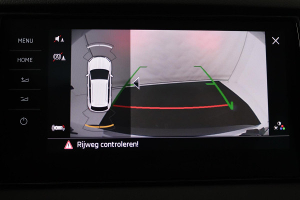 Škoda Karoq 1.5 TSI ACT Style Business Automaat (NAVIGATIE, PANORAMADAK, PDC, CAMERA, CRUISE, STOELV, NL-AUTO, GOED ONDERHOUDEN)