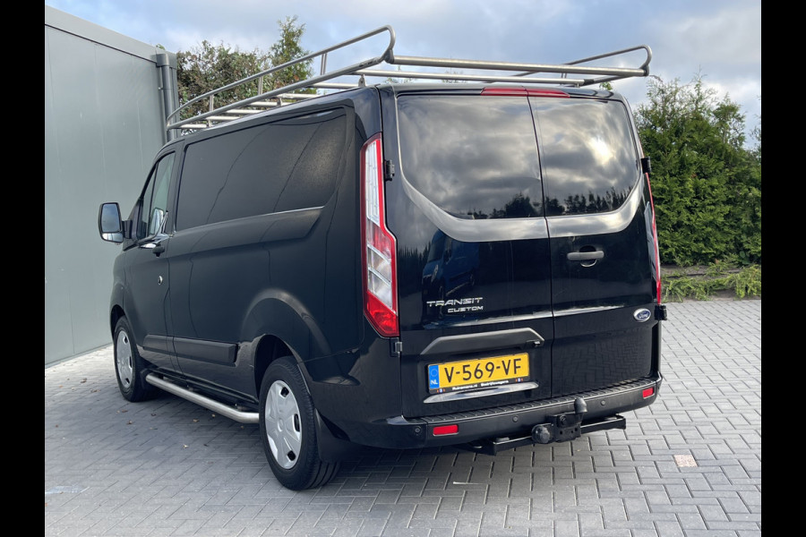 Ford Transit Custom 2.0 TDCI 131 PK / L1H1 / AIRCO / CRUISE / IMPERIAAL / CAMERA / TREKHAAK / 3-ZITS