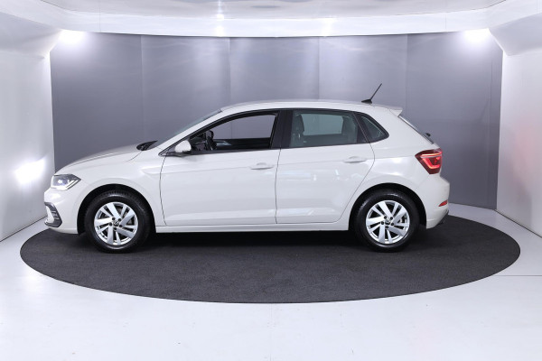 Volkswagen Polo 1.0 TSI Style 110 pk Automaat (DSG) | Navigatie | Parkeersensoren | Airco | Stoelverwarming | Matrix LED koplampen |