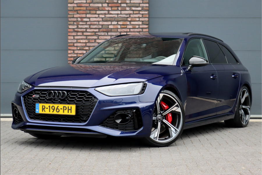 Audi A4 Avant 2.9 TFSI RS 4 Quattro Competition+ Aut8 | Adaptive Cruise Control | Bang&Olufsen | Carbon Sierdelen | Massage | Panoramadak | Memory | HUD | Camera | Keyless Entry | Stoelverwarming Achter | Nappa Leder |