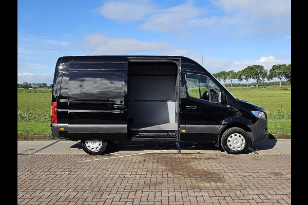 Mercedes-Benz Sprinter 317 1.9 CDI L2H2 RWD Euro6 Airco Stoelverwarming + Standkachel 170Pk!