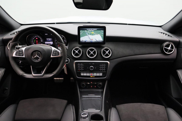 Mercedes-Benz CLA-Klasse Shooting Brake 200 AMG Pano/dak Camera Sfeer/Verlichting Navigatie