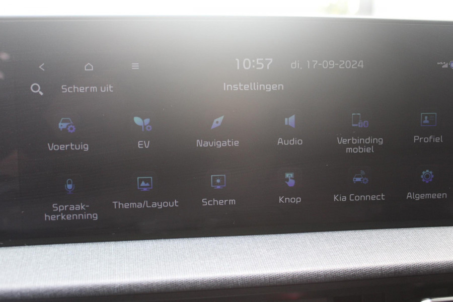 Kia Ev6 Air 58 kWh | Navi | Adaptive Cruise | Stoel- & Stuurverwarming | Camera | Apple Carplay | *Sepp Subsidie € 2.000,-