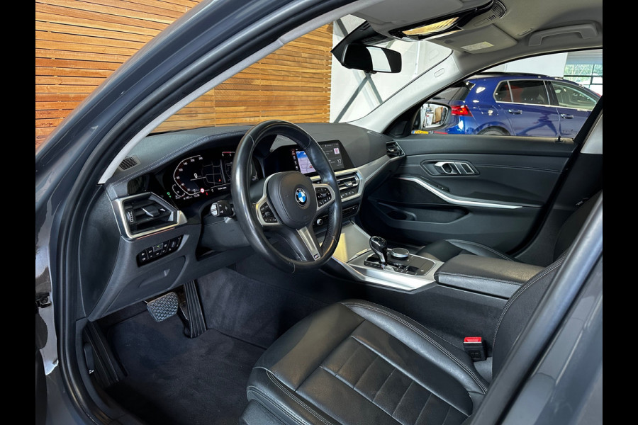 BMW 3-serie 320d High Executive Edition | NL-auto | 1e Eigenaar | 3D Camera | Apple Carplay | Ambient | Full LED | Climatronic |