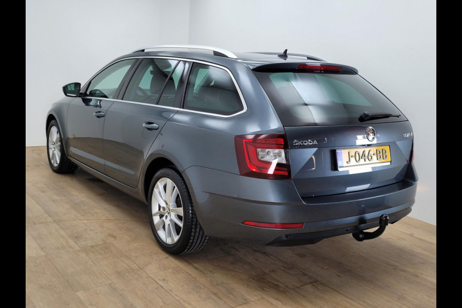 Škoda Octavia Combi Occasion met trekhaak en adaptieve cruisecontrol | tweedehands Skoda Octavia gezinsauto automaat | Full option