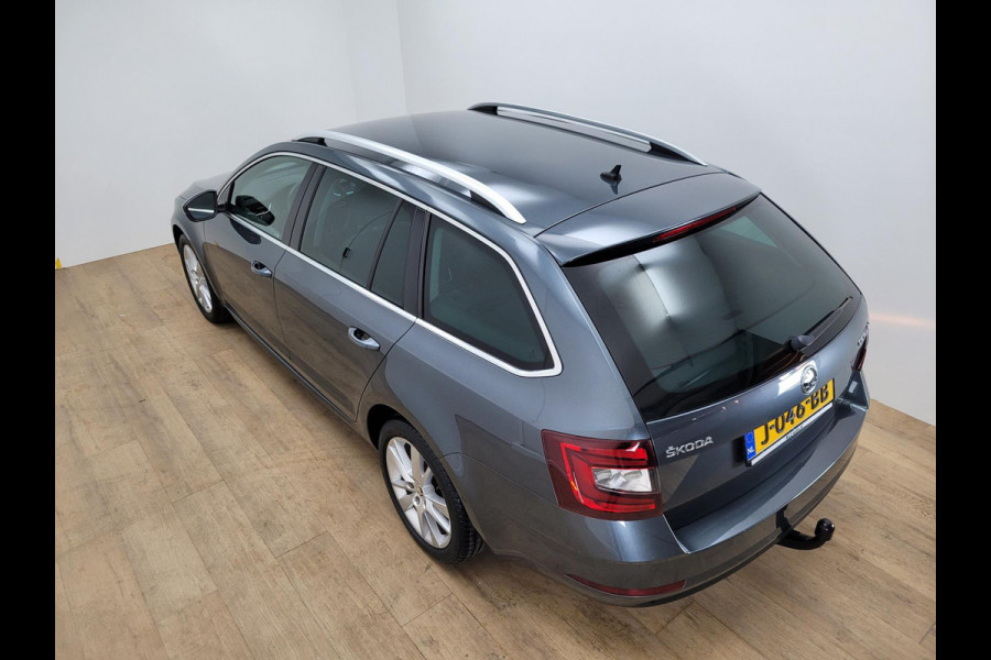 Škoda Octavia Combi Occasion met trekhaak en adaptieve cruisecontrol | tweedehands Skoda Octavia gezinsauto automaat | Full option