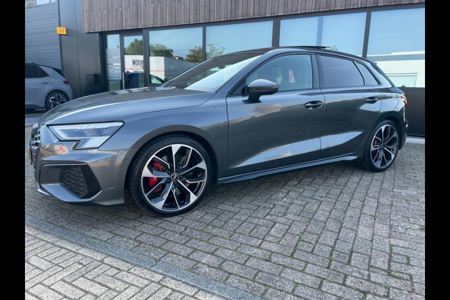 Audi S3 Sportback 2.0 TFSI quattro 310 PK Pano/ Matrix/ B&O/ Recent Dealeronderhoud!