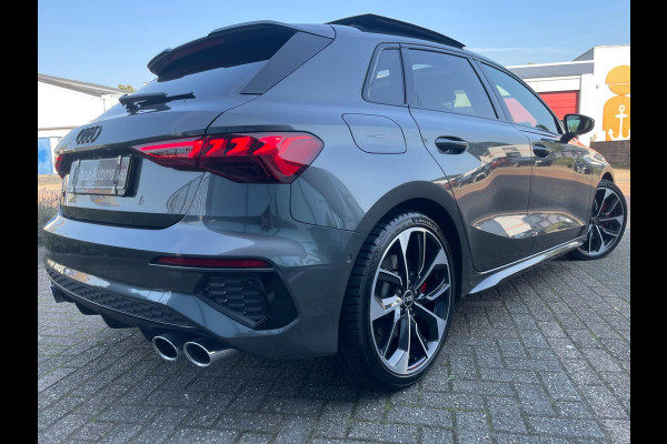 Audi S3 Sportback 2.0 TFSI quattro 310 PK Pano/ Matrix/ B&O/ Recent Dealeronderhoud!