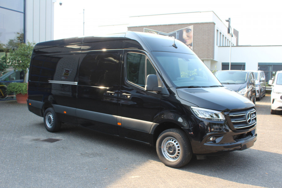 Mercedes-Benz Sprinter 317 CDI L3H2 3500kg trekhaak, MBUX 10.25 met parkeerpakket en camera