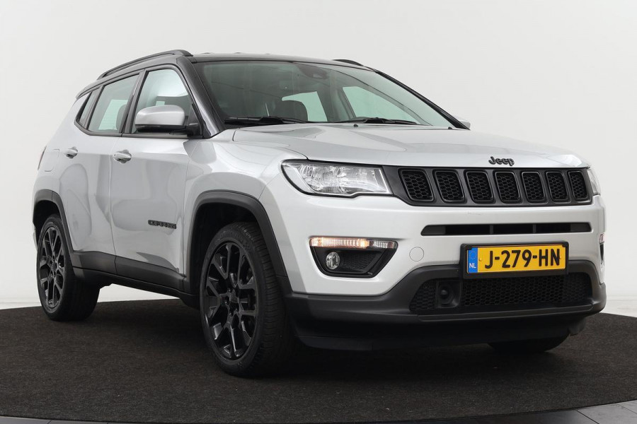 Jeep Compass 1.3T Night Eagle Liberty Edition | Carplay | Camera | Half leder | Keyless | Navigatie | DAB+ | Climate control | DAB+