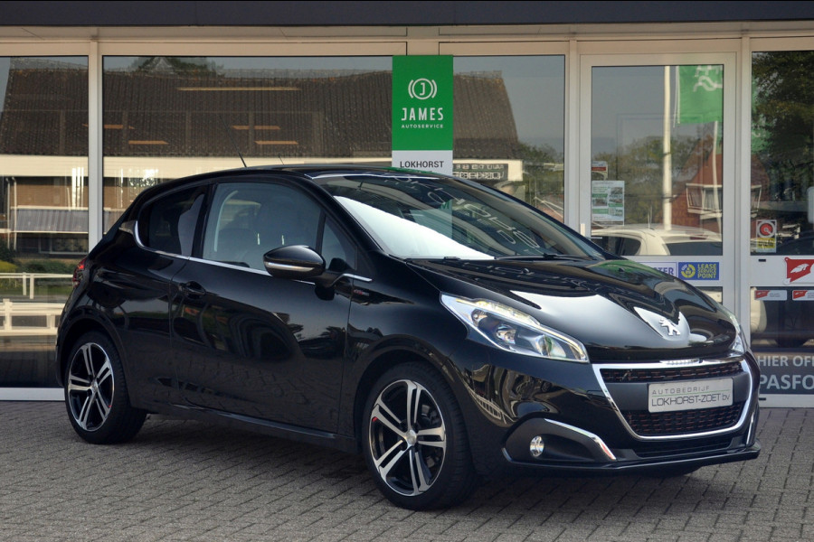 Peugeot 208 1.2 PureTech 110 PK GT-line | Panoramadak | Navigatie | Eerste eigenaar