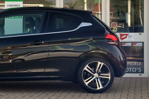 Peugeot 208 1.2 PureTech 110 PK GT-line | Panoramadak | Navigatie | Eerste eigenaar