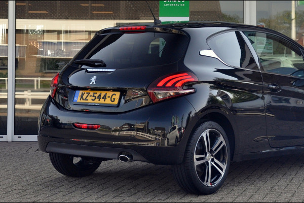 Peugeot 208 1.2 PureTech 110 PK GT-line | Panoramadak | Navigatie | Eerste eigenaar