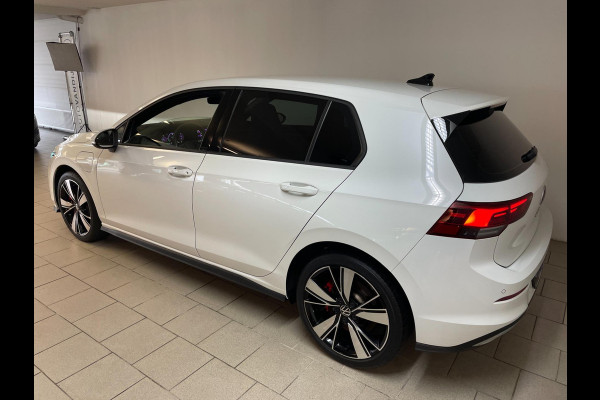 Volkswagen Golf 1.4 eHybrid GTE AIRCO NAVI CRUISE BLUETOOTH APPLE CARPLAY GROOT SCHERM ELEK RAMEN NIEUWSTAAT