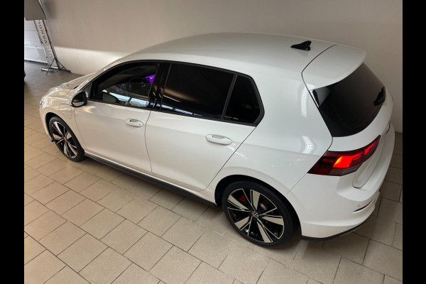 Volkswagen Golf 1.4 eHybrid GTE AIRCO NAVI CRUISE BLUETOOTH APPLE CARPLAY GROOT SCHERM ELEK RAMEN NIEUWSTAAT