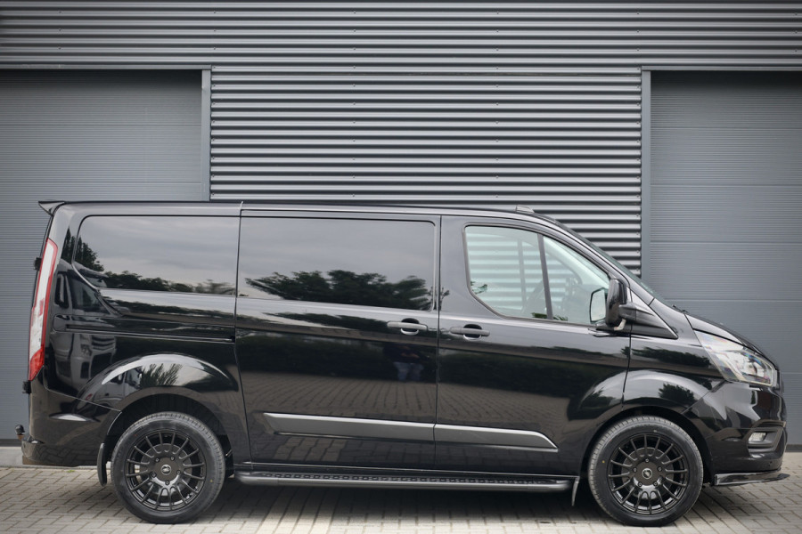 Ford Transit Custom 300 2.0 TDCI | Camera | CarPlay | Raptor Edition | Stoelverwarming | Trekhaak | 3-Zitter | Nieuwe APK | Onderhoudsbeurt