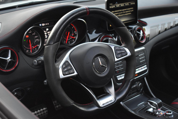 Mercedes-Benz CLA-Klasse AMG 45 4MATIC Ambition Pano