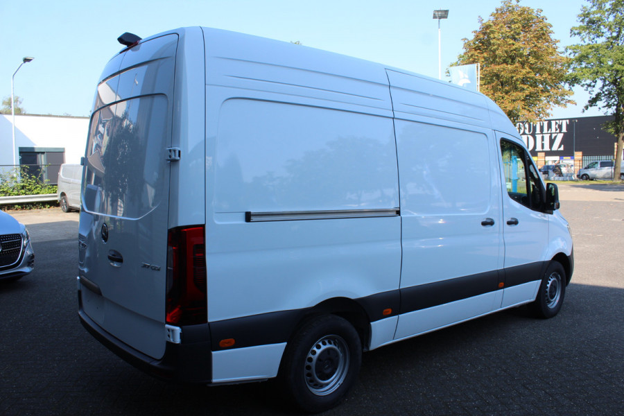 Mercedes-Benz Sprinter 317 CDI L2H2 Pro 3500 kg trekgewicht, Geveerde stoel, LED koplampen