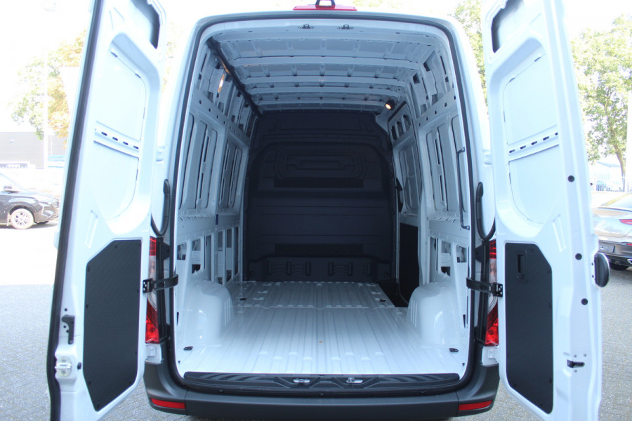 Mercedes-Benz Sprinter 317 CDI L2H2 Pro 3500 kg trekgewicht, Geveerde stoel, LED koplampen