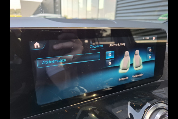 Mercedes-Benz GLA 250 e AMG Line 218pk Plug in Hybrid PHEV | Panodak | Lederen Sportstoelen Memory & Massage | Burmester | Adaptive Cruise | Apple Carplay | L.M. 20" | Sfeerverlichting | Navigatie | Camera |