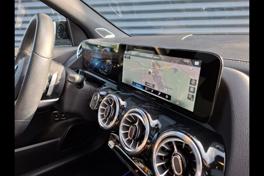 Mercedes-Benz GLA 250 e AMG Line 218pk Plug in Hybrid PHEV | Panodak | Lederen Sportstoelen Memory & Massage | Burmester | Adaptive Cruise | Apple Carplay | L.M. 20" | Sfeerverlichting | Navigatie | Camera |