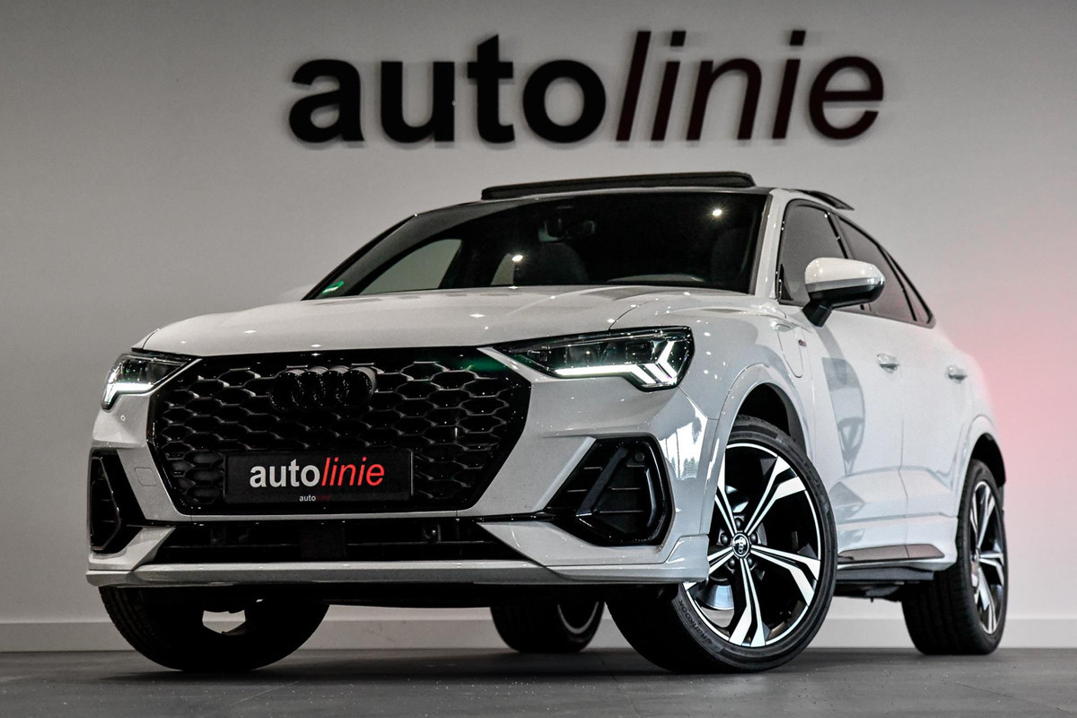 Audi Q3 Sportback 45 TFSI e S-Line. BTW, Pano, Sonos, Keyless, Camera, Dodeh, Matrix, CarPlay!