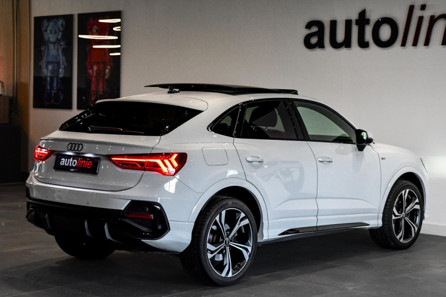 Audi Q3 Sportback 45 TFSI e S-Line. BTW, Pano, Sonos, Keyless, Camera, Dodeh, Matrix, CarPlay!