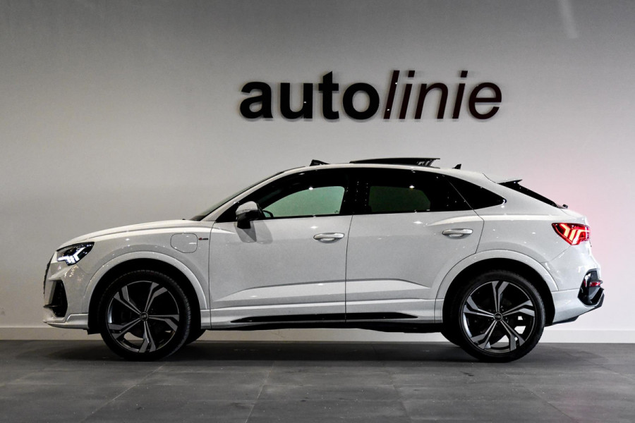 Audi Q3 Sportback 45 TFSI e S-Line. BTW, Pano, Sonos, Keyless, Camera, Dodeh, Matrix, CarPlay!