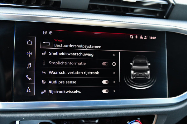 Audi Q3 Sportback 45 TFSI e S-Line. BTW, Pano, Sonos, Keyless, Camera, Dodeh, Matrix, CarPlay!