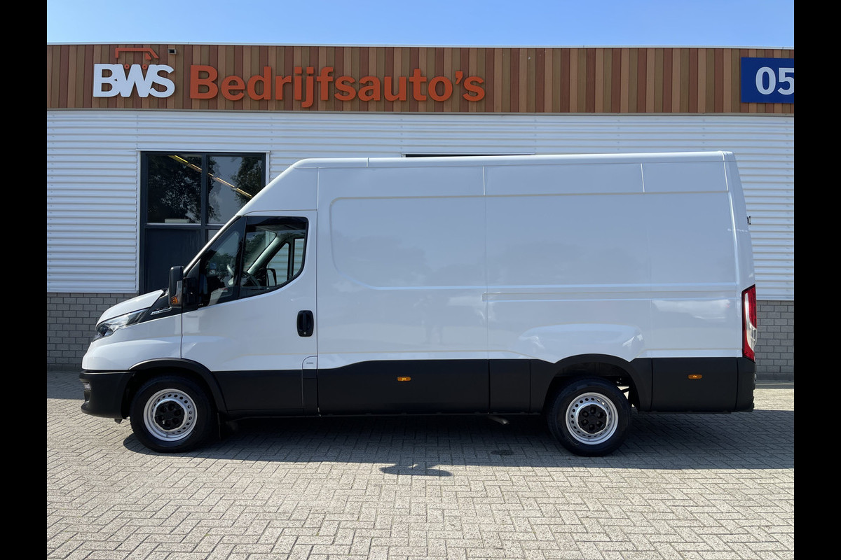 Iveco Daily 35S16V 2.3 automaat L2H2 / vaste prijs rijklaar € 27.950 ex btw / lease vanaf € 500 / climate control / mag 3500 kg trekken / parkeersensoren achter / 270 graden achterdeuren