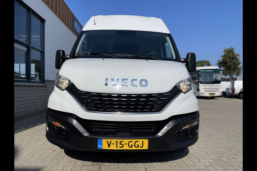 Iveco Daily 35S16V 2.3 automaat L2H2 / vaste prijs rijklaar € 27.950 ex btw / lease vanaf € 500 / climate control / mag 3500 kg trekken / parkeersensoren achter / 270 graden achterdeuren