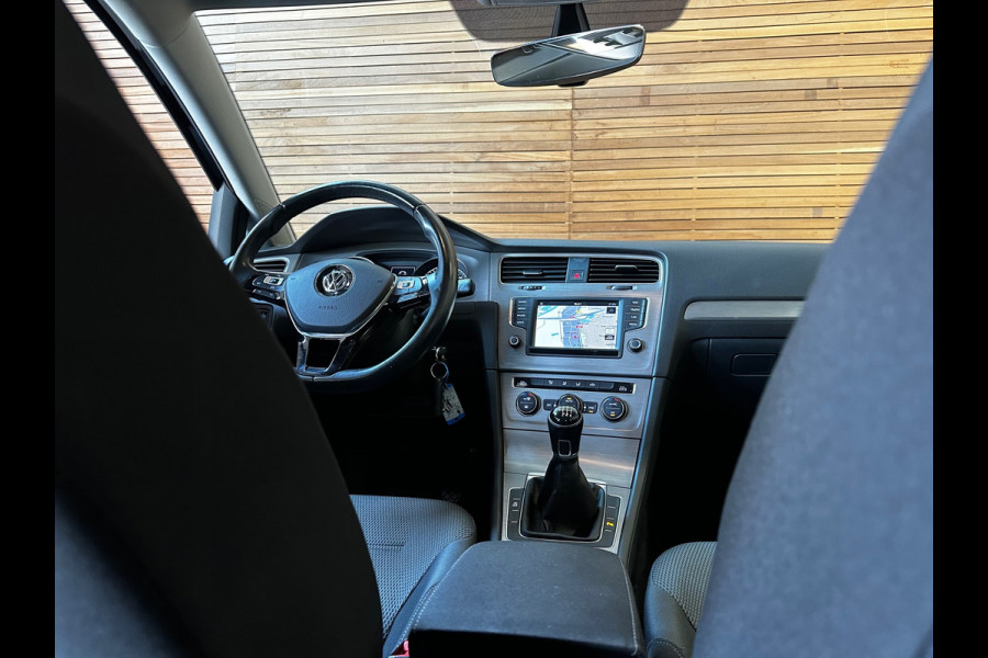 Volkswagen Golf 1.0 TSI Comfortline | NL-auto | Cruise | Apple Carplay | NAVI | PDC | Climatronic | Isofix | DAB+ |