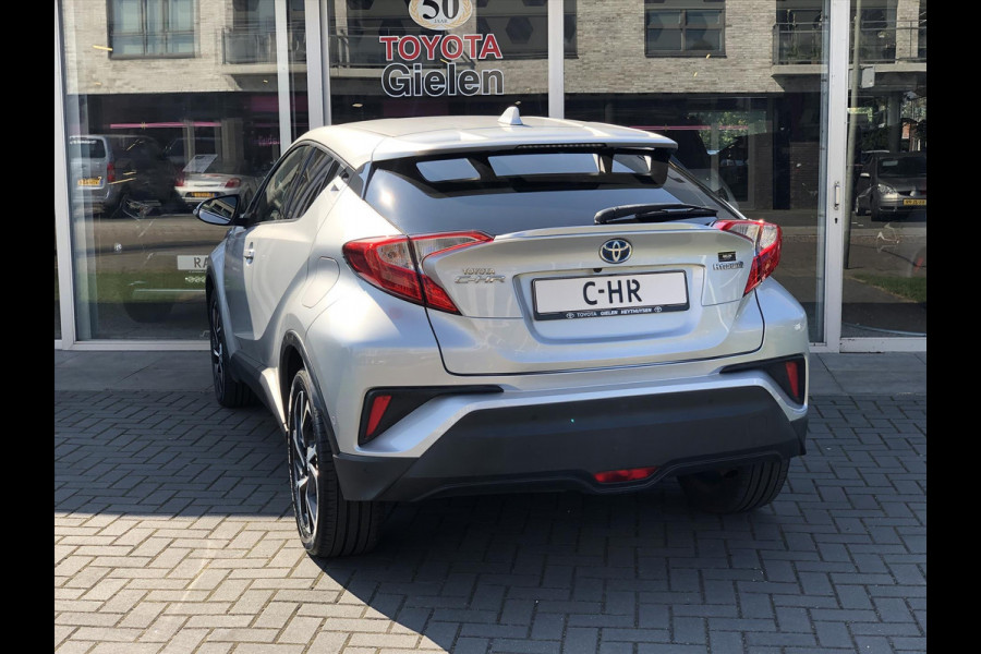 Toyota C-HR 1.8 Hybrid Style | Dodehoekherkenning, Parkeersensoren, Stoel + Stuurverwarming, Keyless, 18 inch