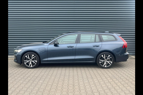 Volvo V60 T8 Twin Engine AWD R-Design Plug in Hybrid PHEV | Panodak | Trekhaak af Fabriek | Led | Carplay | Sportstoelen Leder |