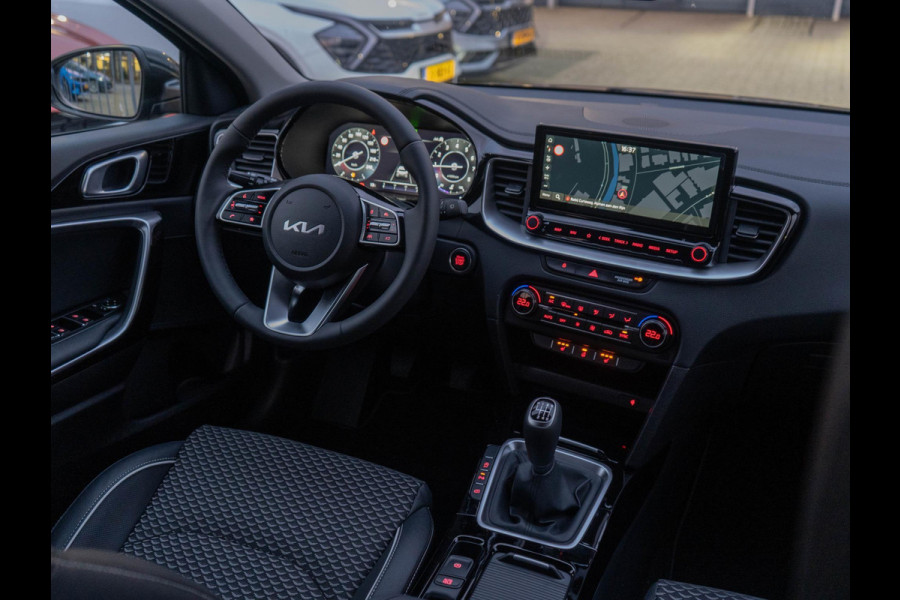 Kia Xceed 1.0 T-GDi DynamicPlusLine | LED | Clima | Keyless | Carplay | Stoel-/Stuurverwarming | Camera | Navi | 18'' LM