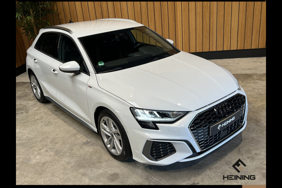 Audi A3 Sportback 30 TDI S edition Navi. Apple carplay. Virtual dash. Trekhaak