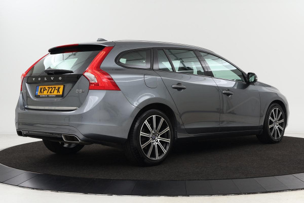 Volvo V60 2.4 D5 Twin Engine Special Edition | 2e eigenaar | Leder | Stoelverwarming | Xenon | Memory | PDC | Navigatie