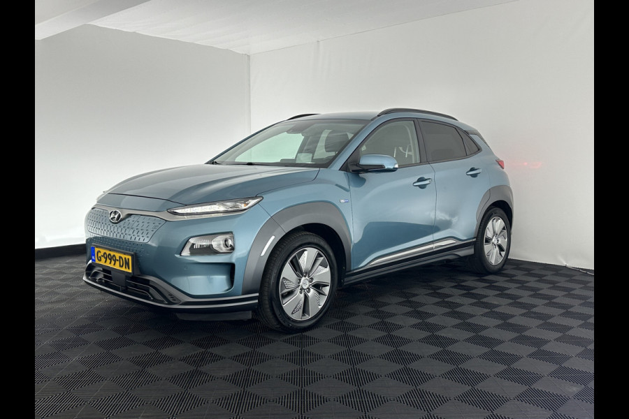 Hyundai Kona EV Premium 64 kWh (INCL-BTW) *VOLLEDER | HEAD-UP | FULL-LED | NAVI-FULLMAP | DAB | ADAPTIVE-CRUISE | KRELL-AUDIO | KEYLESS | CAMERA | BLIND-SPOT | LANE-ASSIST | VIRTUAL-COCKPIT | TOWBAR | COMFORT-SEATS | 17"AL