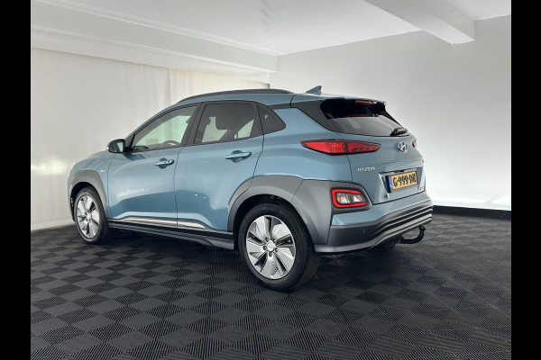 Hyundai Kona EV Premium 64 kWh (INCL-BTW) *VOLLEDER | HEAD-UP | FULL-LED | NAVI-FULLMAP | DAB | ADAPTIVE-CRUISE | KRELL-AUDIO | KEYLESS | CAMERA | BLIND-SPOT | LANE-ASSIST | VIRTUAL-COCKPIT | TOWBAR | COMFORT-SEATS | 17"AL