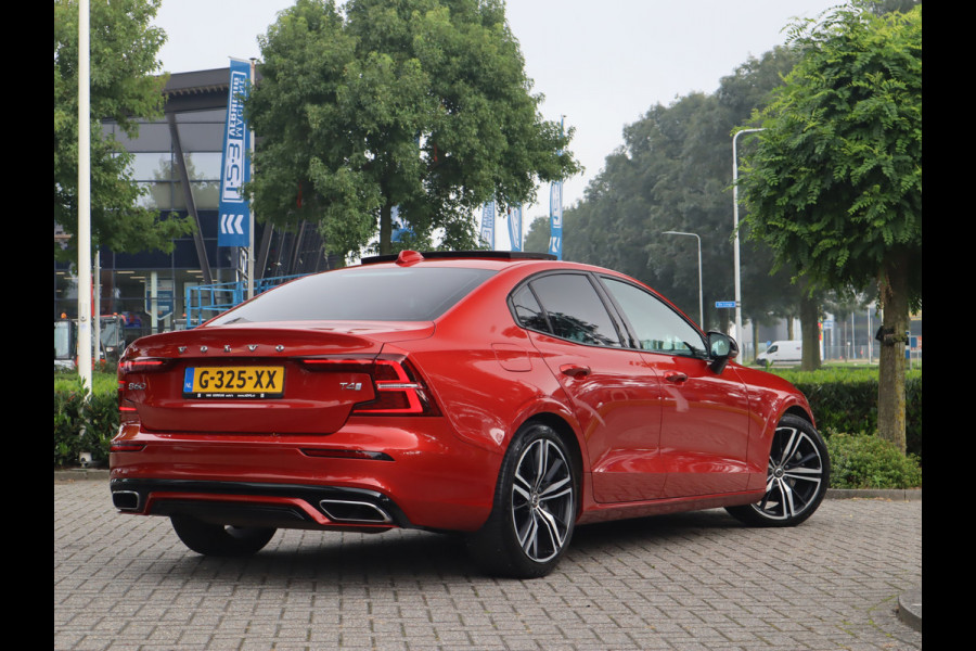 Volvo S60 2.0 T4 R-Design / Panoramadak / Trekhaak