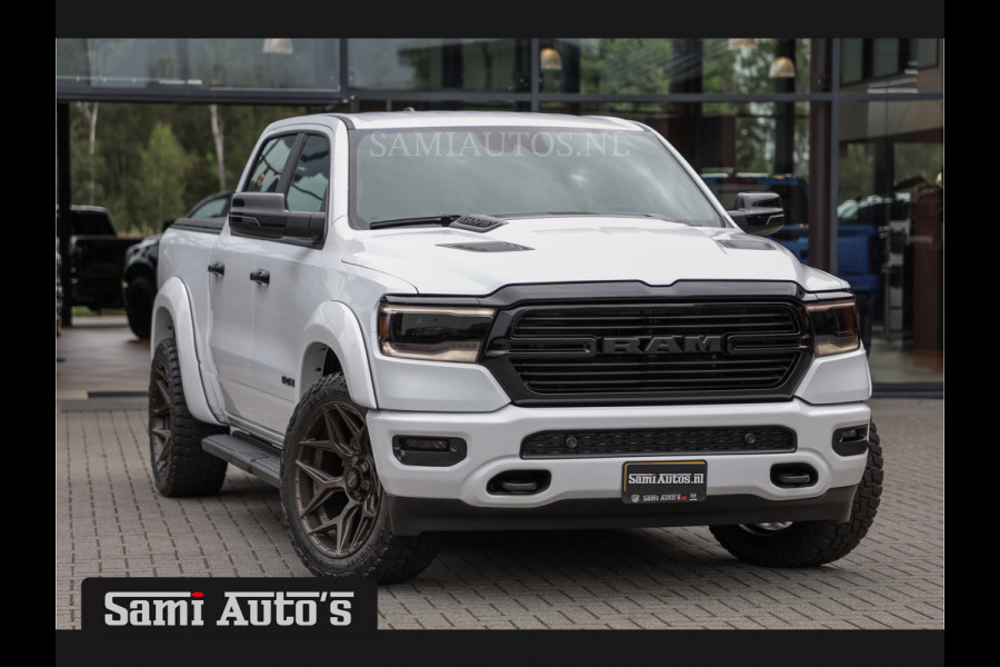 Dodge Ram 1500 HULK | ALL-IN PRIJS ZO ALS AFGEBEELD | 5.7 V8 HEMI 4x4 | LARAMIE NIGHT EDITION | PRIJS MET LPG EN GARANTIE EN DIKKE WIELEN EN WIDEBODY | DUBBELE CABINE | 5 PERSOONS | VOORRAAD NR 2015 - 4725 | DIRECT BESCHIKBAAR |