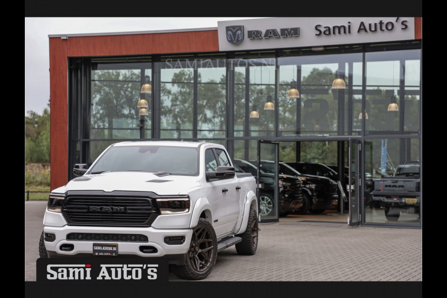 Dodge Ram 1500 HULK | ALL-IN PRIJS ZO ALS AFGEBEELD | 5.7 V8 HEMI 4x4 | LARAMIE NIGHT EDITION | PRIJS MET LPG EN GARANTIE EN DIKKE WIELEN EN WIDEBODY | DUBBELE CABINE | 5 PERSOONS | VOORRAAD NR 2015 - 4725 | DIRECT BESCHIKBAAR |