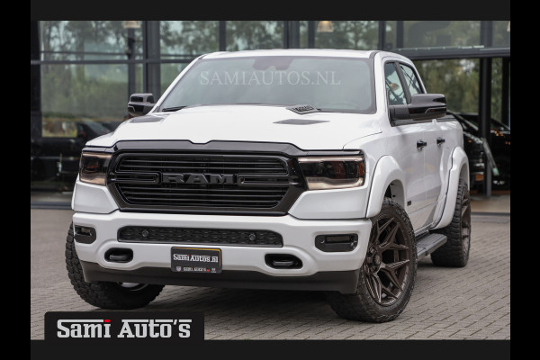 Dodge Ram 1500 HULK | ALL-IN PRIJS ZO ALS AFGEBEELD | 5.7 V8 HEMI 4x4 | LARAMIE NIGHT EDITION | PRIJS MET LPG EN GARANTIE EN DIKKE WIELEN EN WIDEBODY | DUBBELE CABINE | 5 PERSOONS | VOORRAAD NR 2015 - 4725 | DIRECT BESCHIKBAAR |