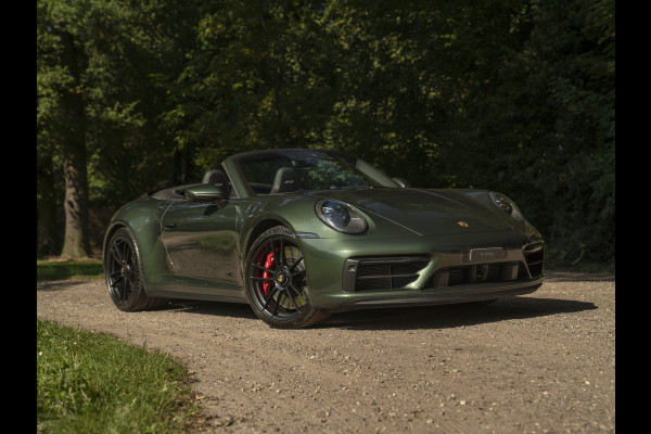 Porsche 911 Cabrio 992 Carrera 4 GTS | PTS Oak Green | SportDesign | Full Xpell PPF | 1e eigenaar